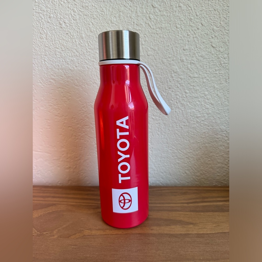 NEW! Toyota Water Bottle